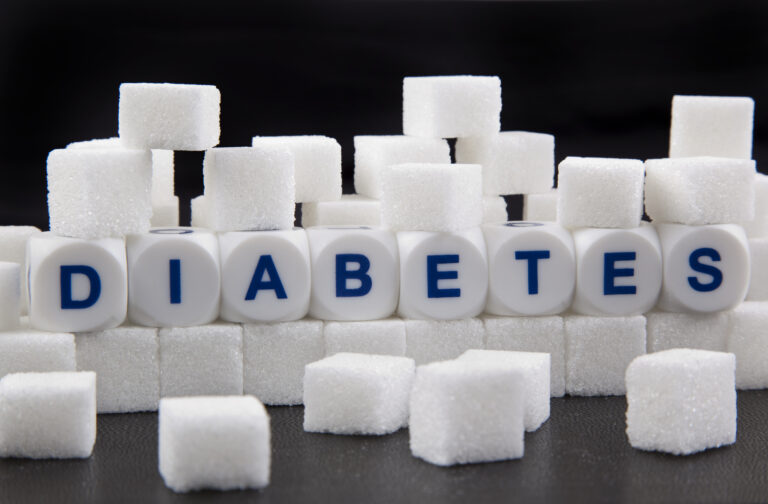 sugar-and-diabetes-does-sugar-cause-diabetes-mantracare