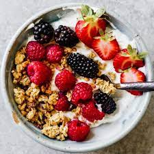 High-Protein Berry Yogurt Bowl