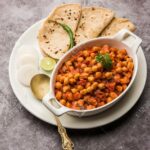 chhole curry and roti