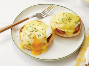 Eggs Benedict as diabetic breakfast