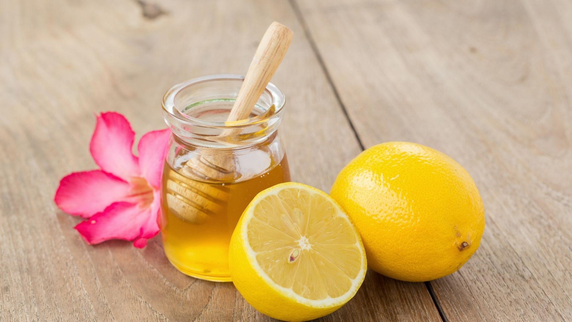 lemon juice and honey to remove tan