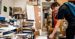 How Does Living With A Hoarder Feel?