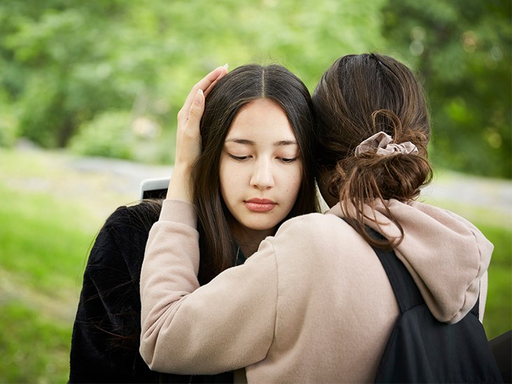 10 Signs of Depression in Teens: How to Help Your Teen