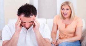 11 Warning Signs You're Dealing with a Manipulative Narcissist