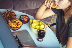 How to Manage Impulse Eating: Tips and Tricks