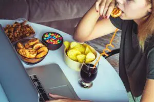 How to Manage Impulse Eating: Tips and Tricks