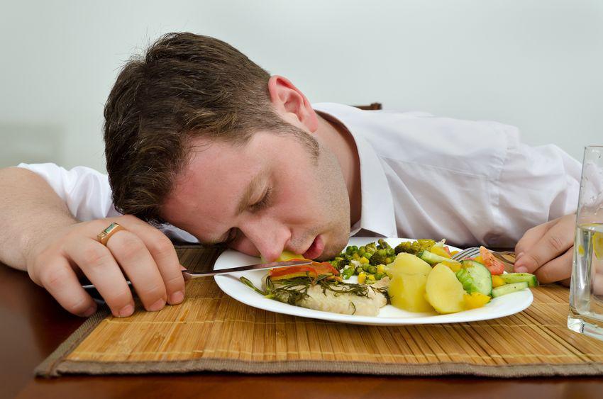 Sleep Eating: What Is It, Signs, Causes, Diagnosis And Treatment