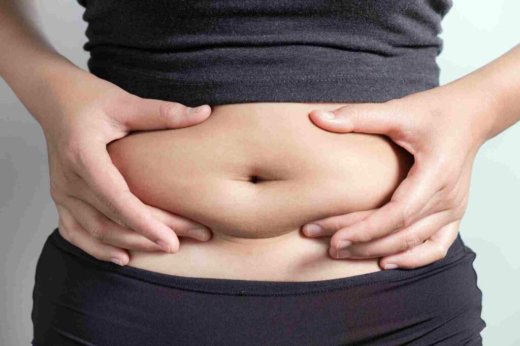 10 Possible Causes of Swollen Stomach and Weight Gain