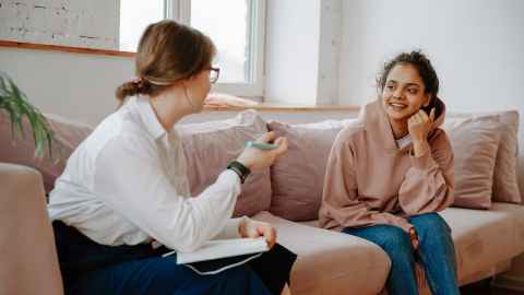 Bipolar Psychiatrist: How to Find One and What They Do