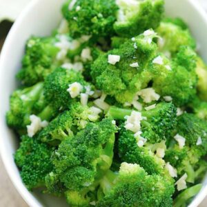 Steamed Broccoli with Garlic