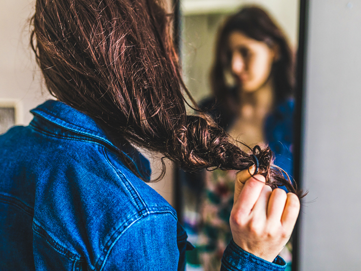 11 Steps to Reduce PCOS Hair Loss: Tips and Tricks for Managing your Mane