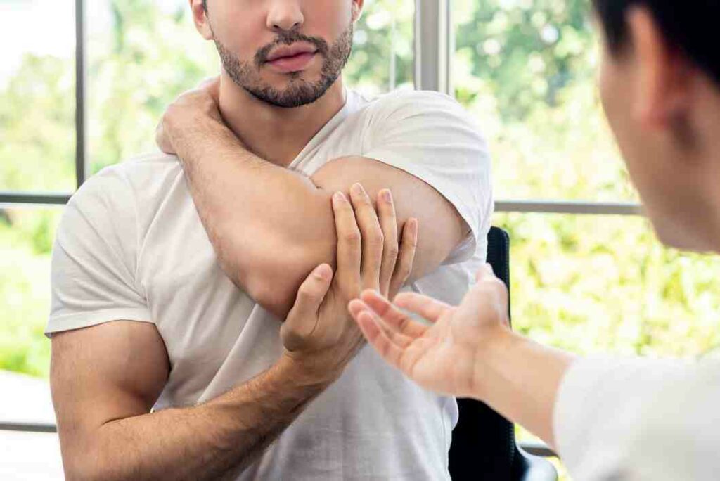 Types of Physical Therapy For Pitcher's Elbow