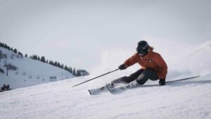 What Are Skiing Knee Injuries?