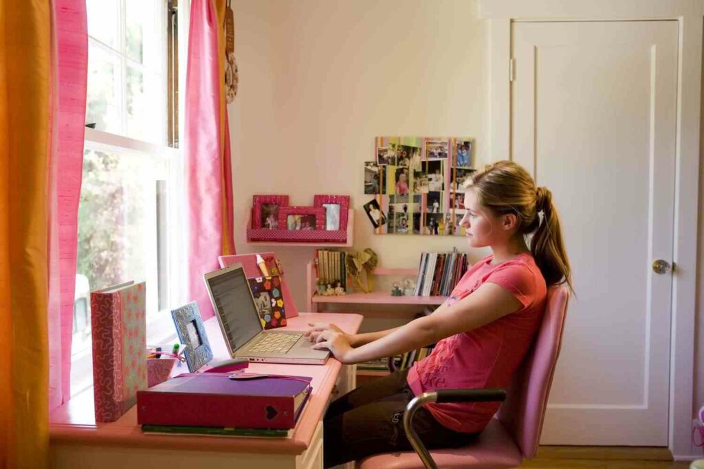 Online Therapy for Teens: How To Find The Best Therapist