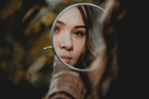How Hypnotherapy For Bipolar Disorder Works: Things You Should Know