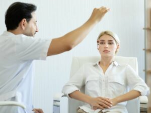 Hypnotherapy For Depression: Techniques, Working and Benefits