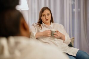 Pros and Cons of Visiting a Depression Psychologist