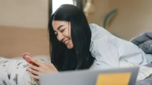 Online Therapists for Teens: Meeting the Unique Needs of Young Minds