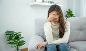 Identifying Signs of Abandonment Anxiety in Relationships