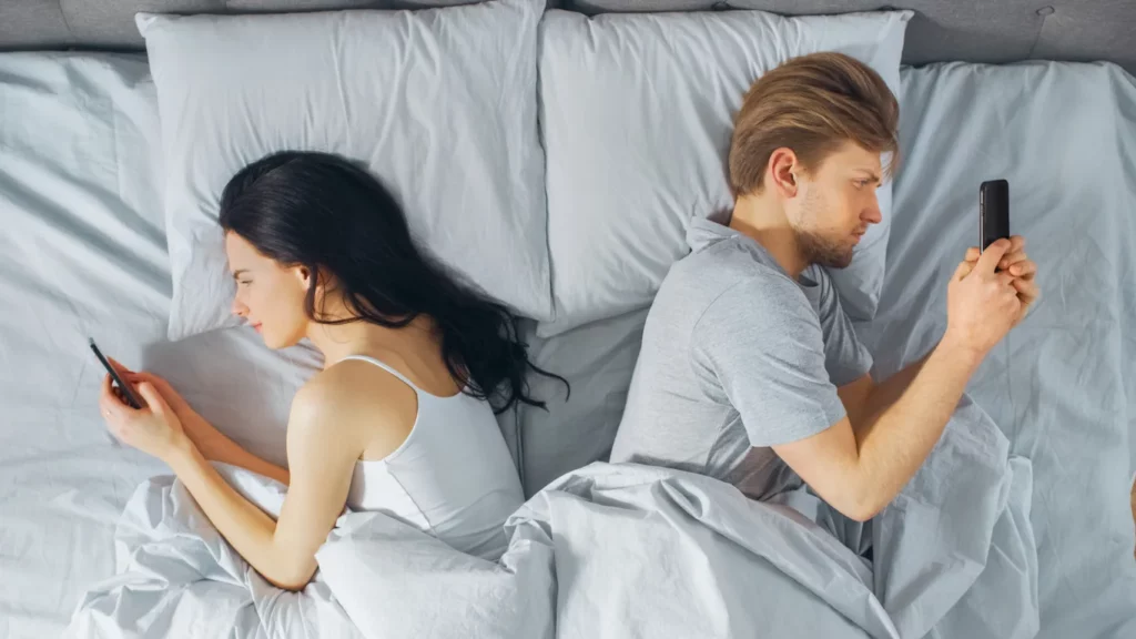 social media causes relationship problems