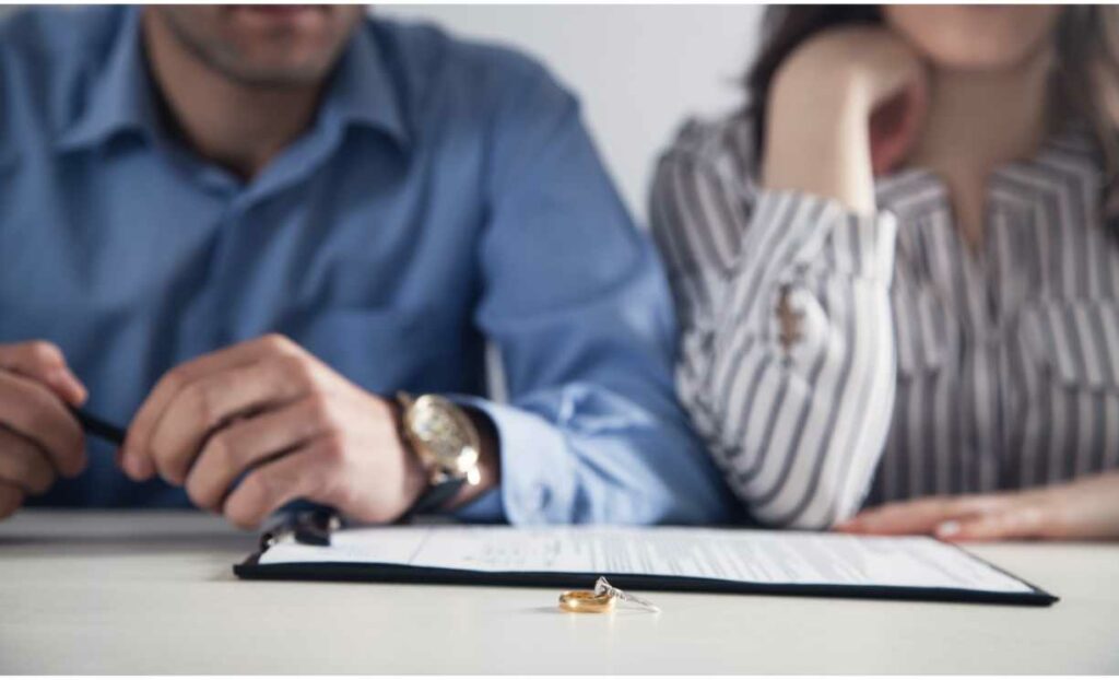 divorce trauma therapy