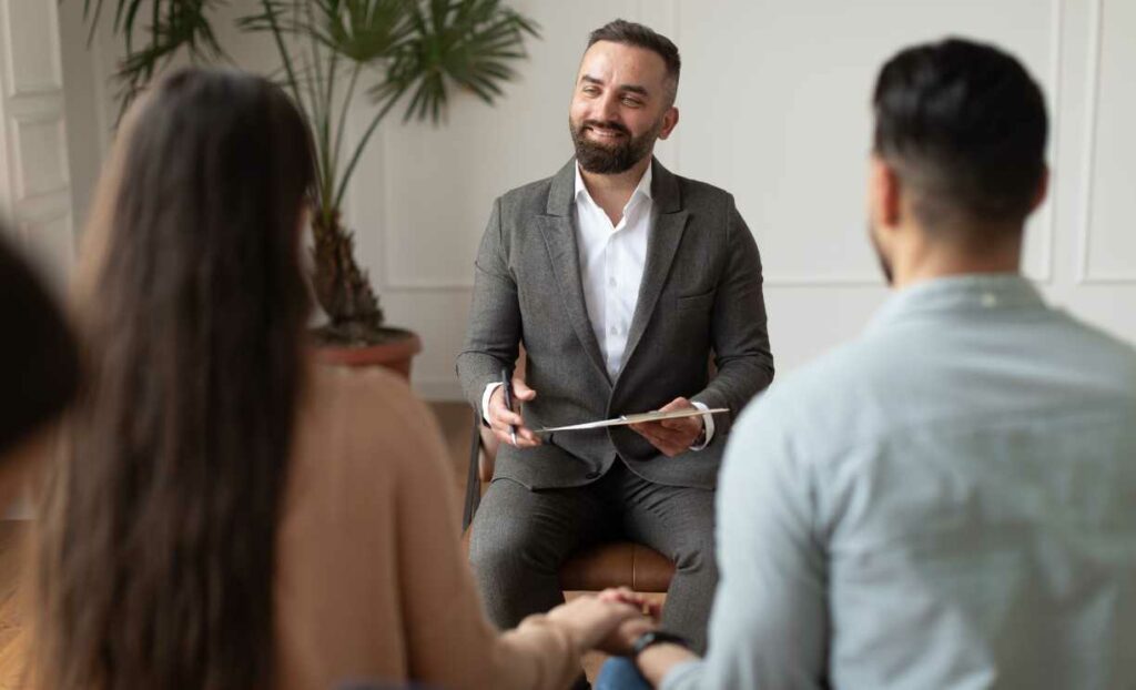 male couples therapist