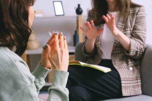 How To Overcome Social Anxiety Naturally?